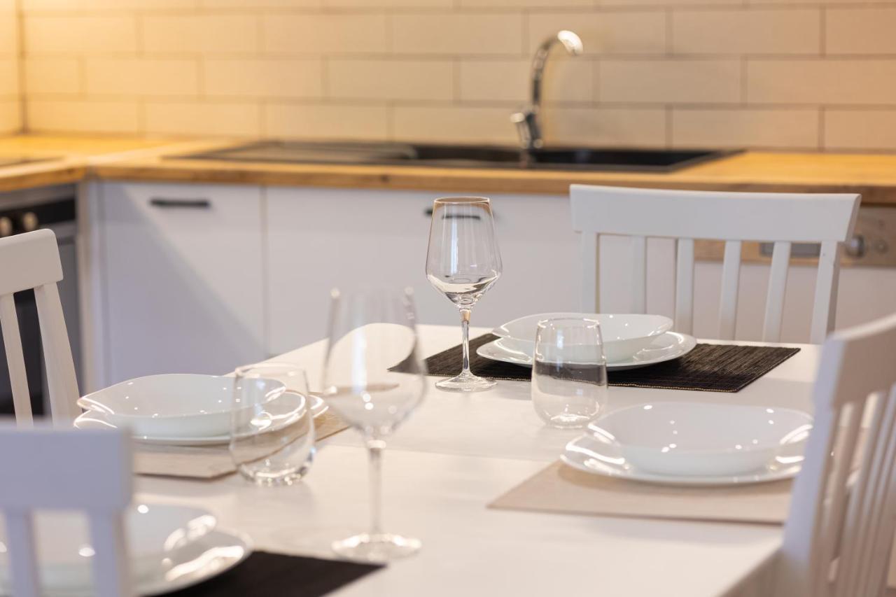 Victoria Lungomare Apartment Avlonya Dış mekan fotoğraf