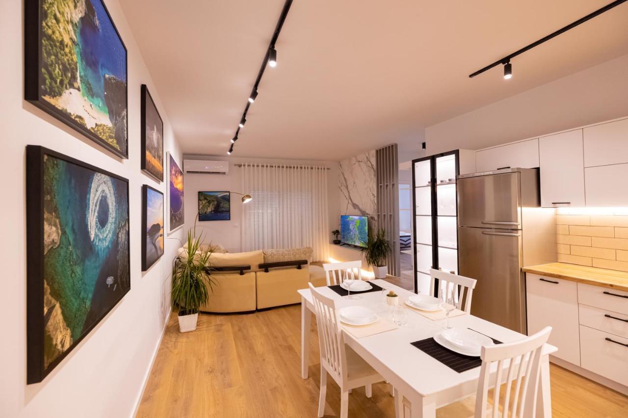 Victoria Lungomare Apartment Avlonya Dış mekan fotoğraf