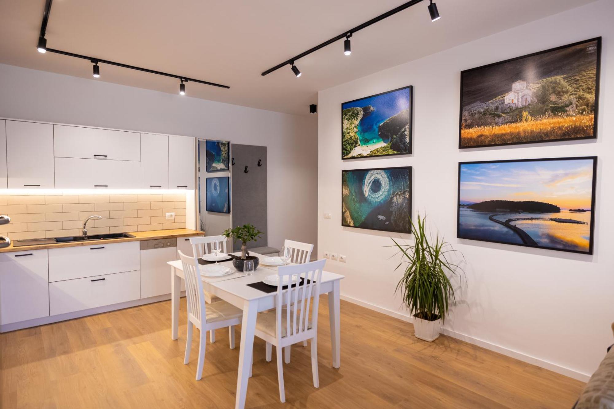 Victoria Lungomare Apartment Avlonya Dış mekan fotoğraf